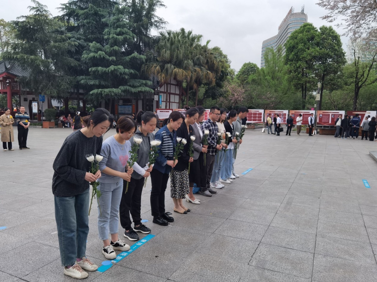 说明: C:\Users\HUAWEI\Documents\Tencent Files\87576744\Image\C2C\d2f8dc5094a65e80187c4c60d0d8e60c.jpg