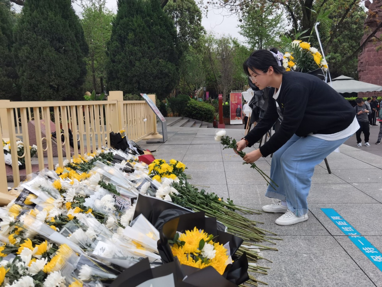 说明: C:\Users\HUAWEI\Documents\Tencent Files\87576744\Image\C2C\6c6a6b990c75accba662c1f8397319ec.jpg