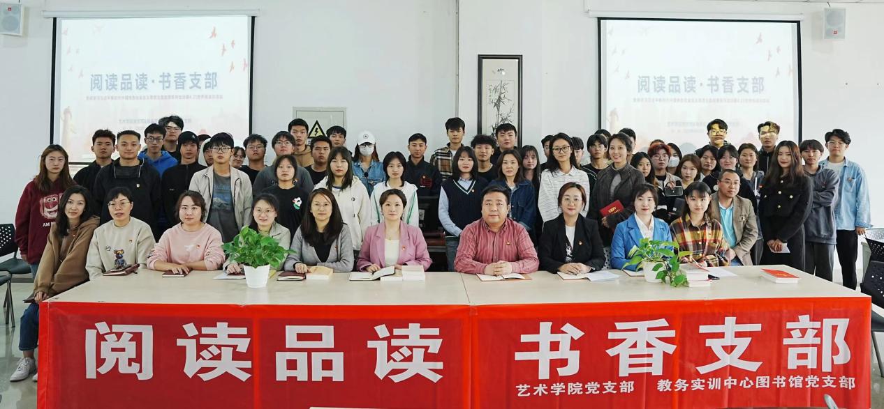 2253c6e78851427188b00d2ed4a1a94