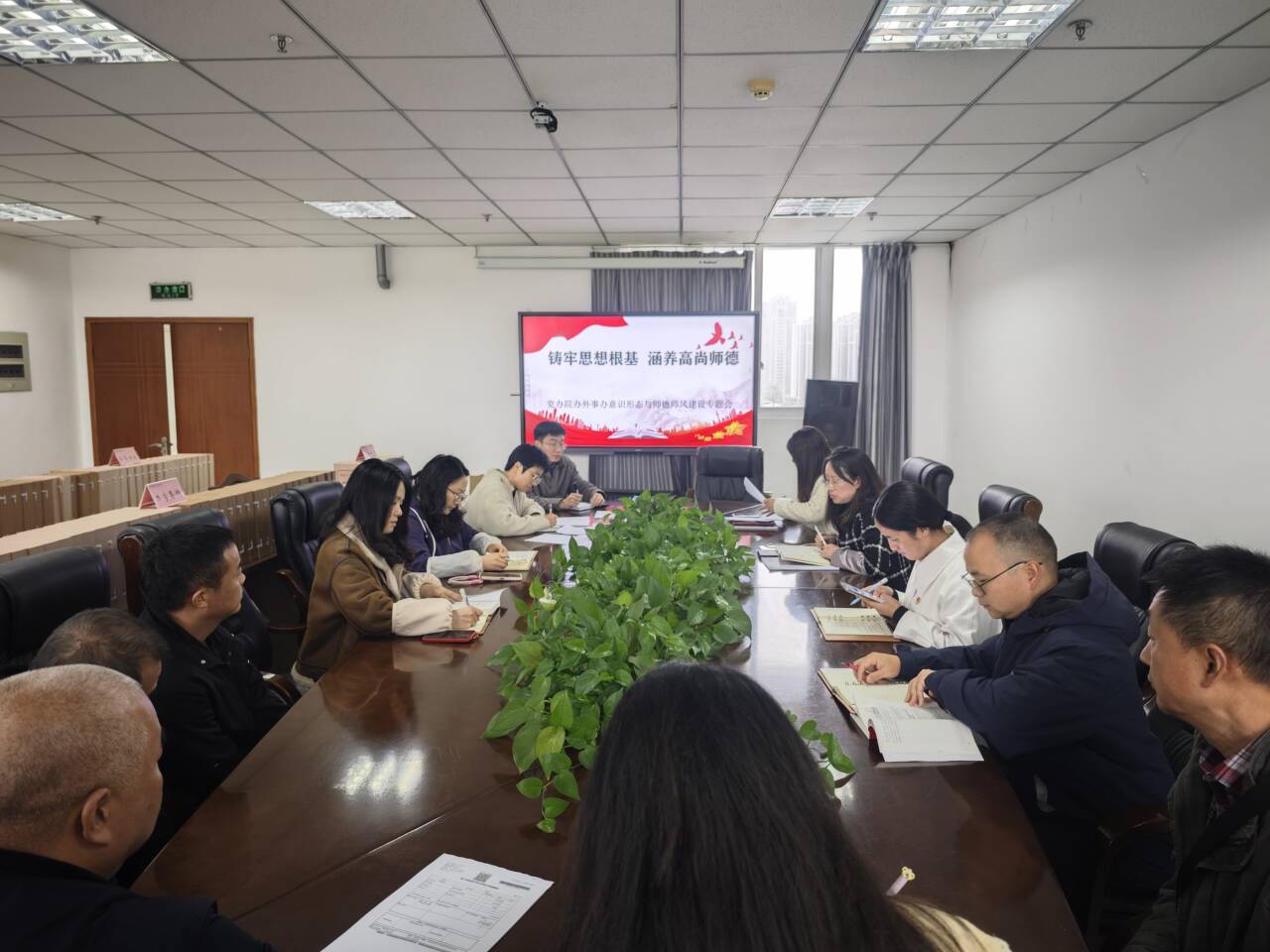 说明: C:\Users\Administrator\Documents\Tencent Files\2954331391\nt_qq\nt_data\Pic\2025-11\Thumb\bfa1bb3c4a074a607ac0d6fccc817984_720.jpg