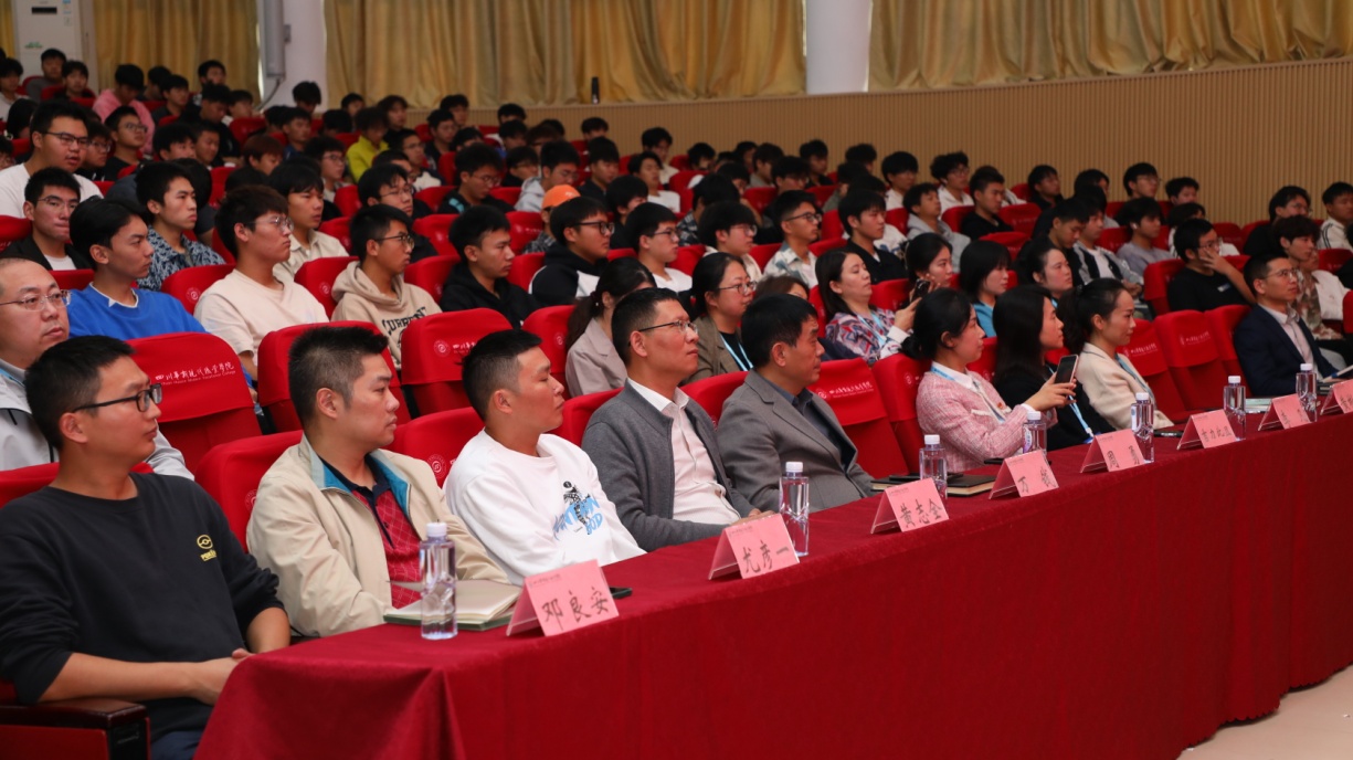 说明: 9V6A5756.JPG