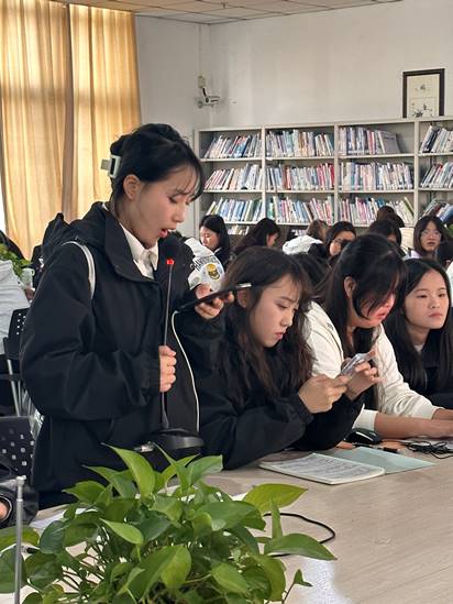 22ab3f9c65a746036ac5931bedc21d3