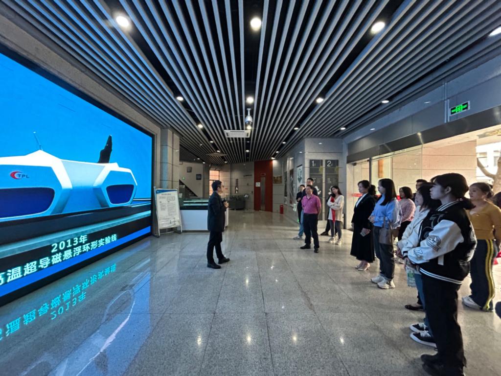 说明: D:\微信记录\WeChat Files\wxid_f0iq01pgd9u321\FileStorage\Temp\f8beb88eaa1f8514837e896948fd1d2.jpg