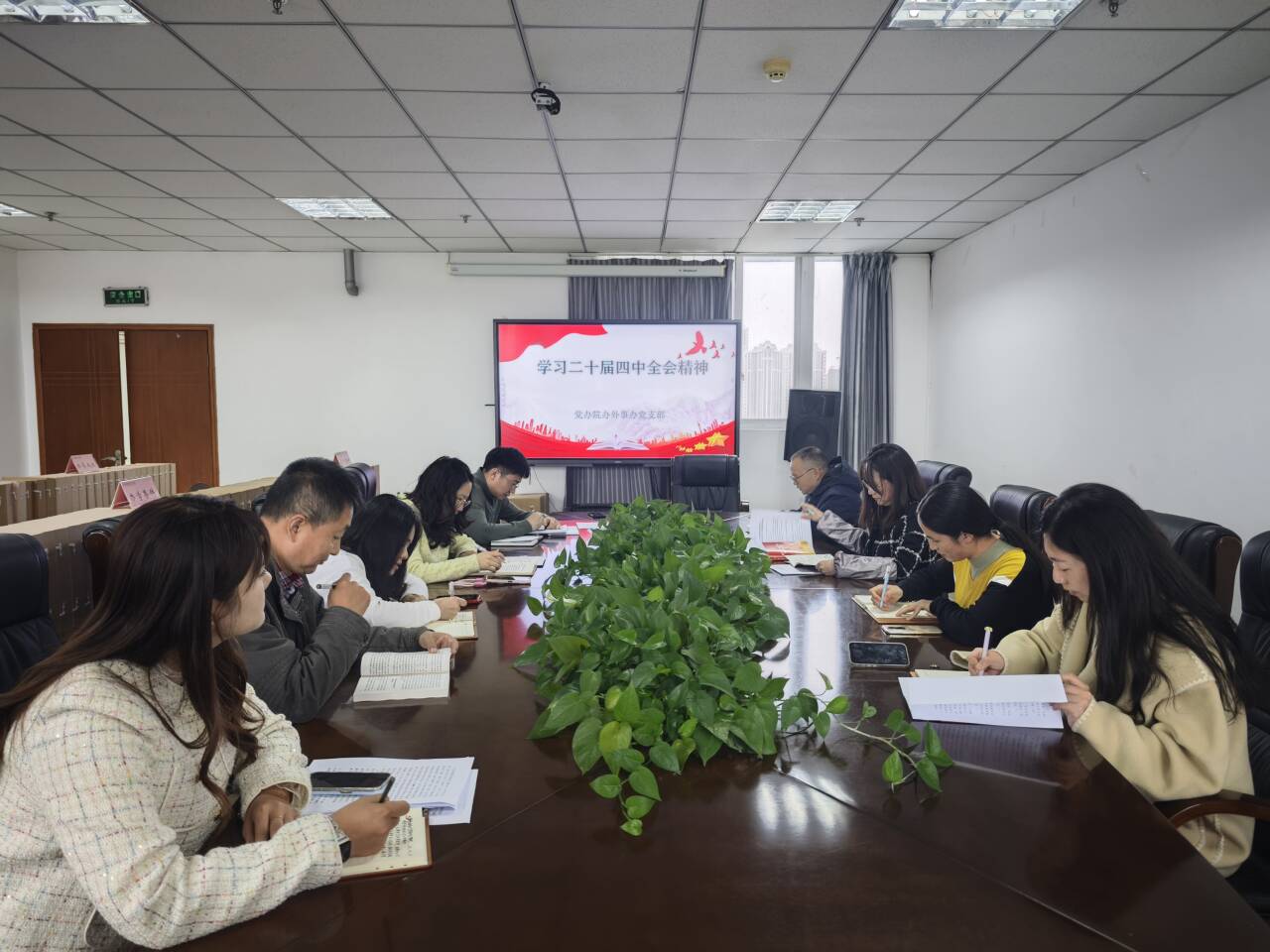 说明: C:\Users\Administrator\Documents\Tencent Files\2954331391\nt_qq\nt_data\Pic\2025-11\Thumb\4a1e9812cfac1d65fe88103b4315ed4b_720.jpg