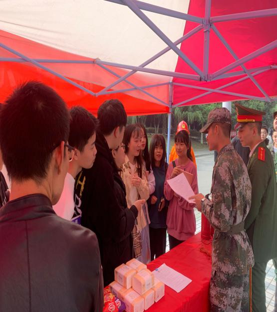 说明: C:\Users\办公室\Desktop\2BACDA12AF2FB924C5387F59D7FFEFEC.png2BACDA12AF2FB924C5387F59D7FFEFEC