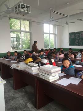 说明: C:\Users\Administrator\Desktop\盐井小学支教照片\QQ图片20161121143829.jpg