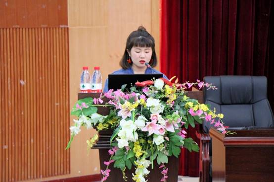 说明: E:\党校\十七期党校\第十七期党校开学典礼\IMG_7074.JPG