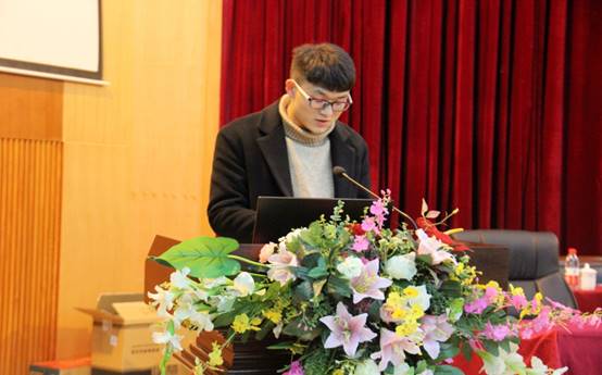 说明: E:\党校\十八期党校\十八期党校培训开学典礼照片\十八期党校培训开学典礼\IMG_4108.JPG